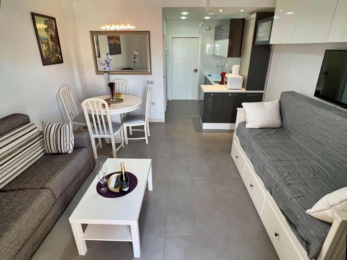 Benalbeach Playa - Estudio En Benalmádena Εξωτερικό φωτογραφία